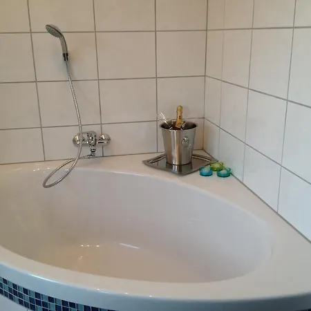別荘 Haus Zur Therme バート・ミッテルンドルフ